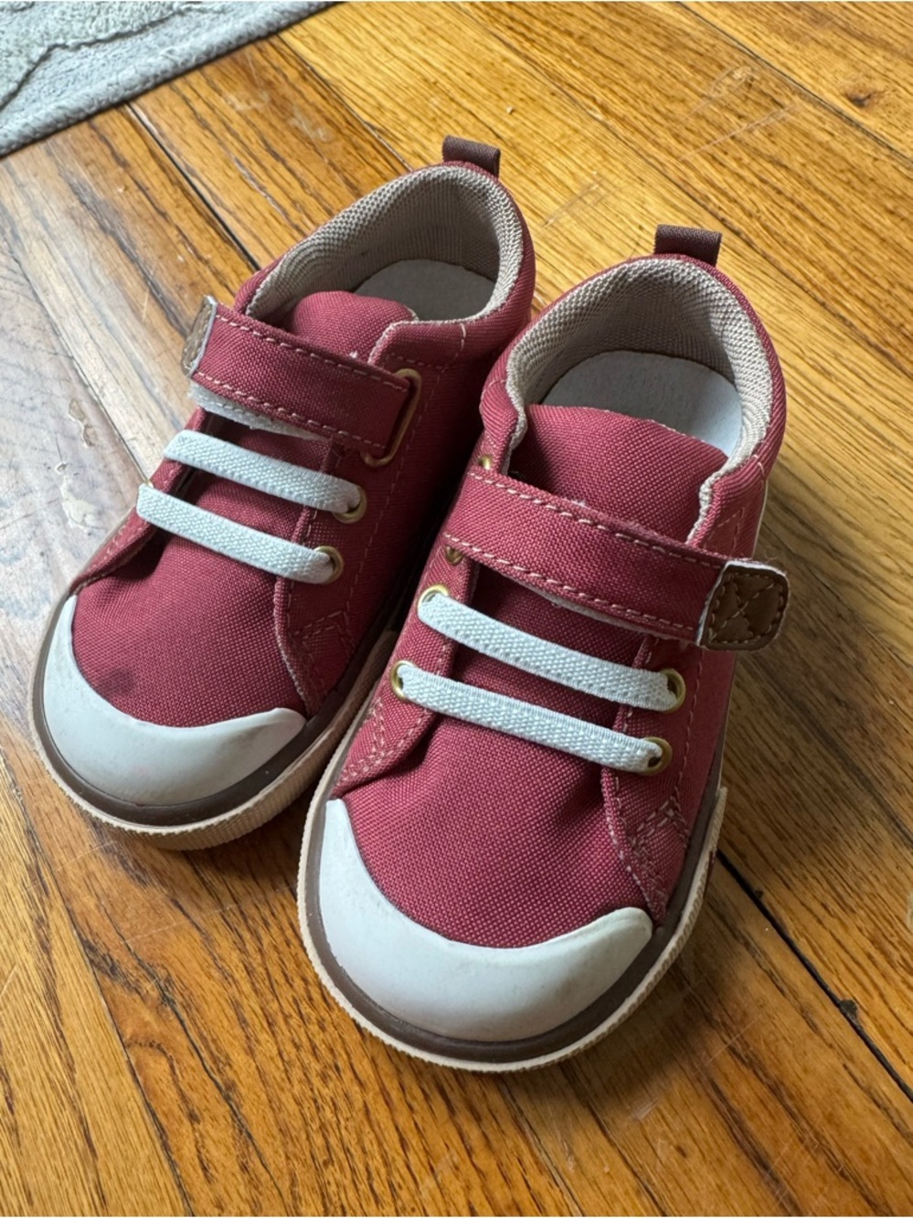 Toddler Sneakers in Red